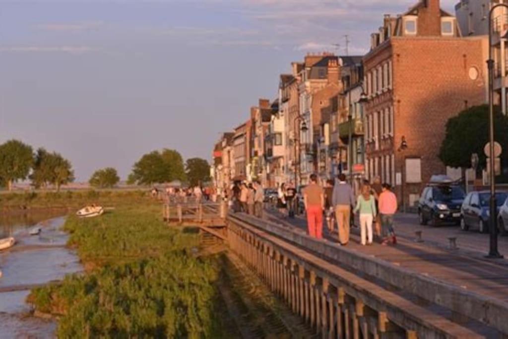 Сasa de vacaciones La Baigneuse Maison Avec Jardinet Et Parking Prive, A 200 M
