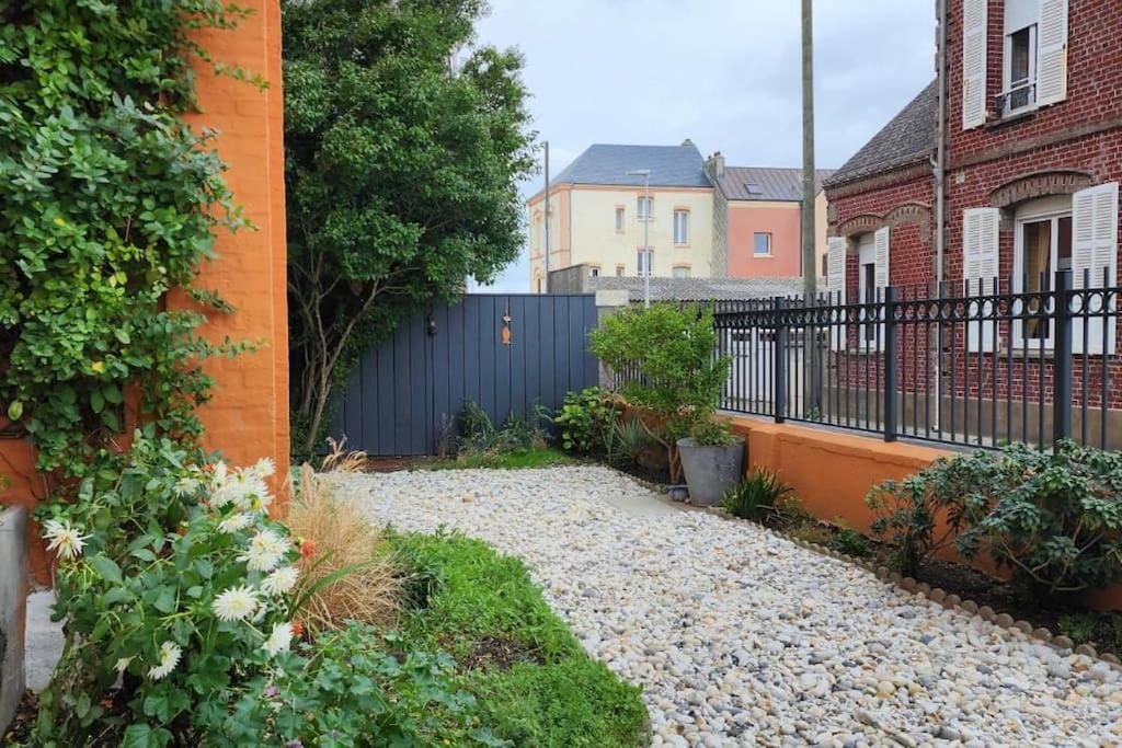 La Baigneuse Maison Avec Jardinet Et Parking Prive, A 200 M * Cayeux-sur-Mer