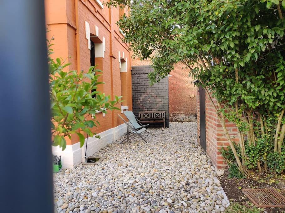 La Baigneuse Maison Avec Jardinet Et Parking Prive, A 200 M *